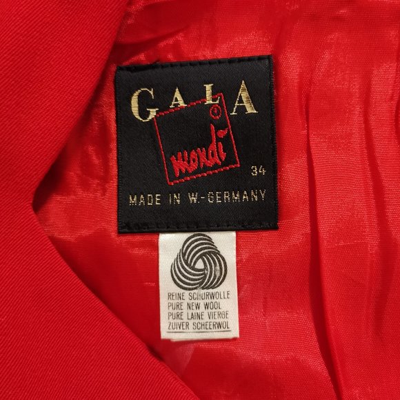 Vintage Red Dress –Made in Germany - Picture 3 of 6